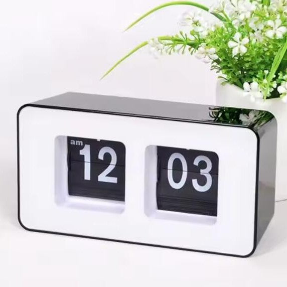 Minimal Retro Flip Desk Clock